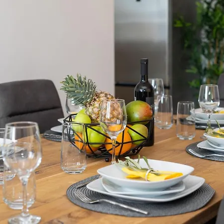 Exclusive Duda With Private Pool And Tavern Apartment *